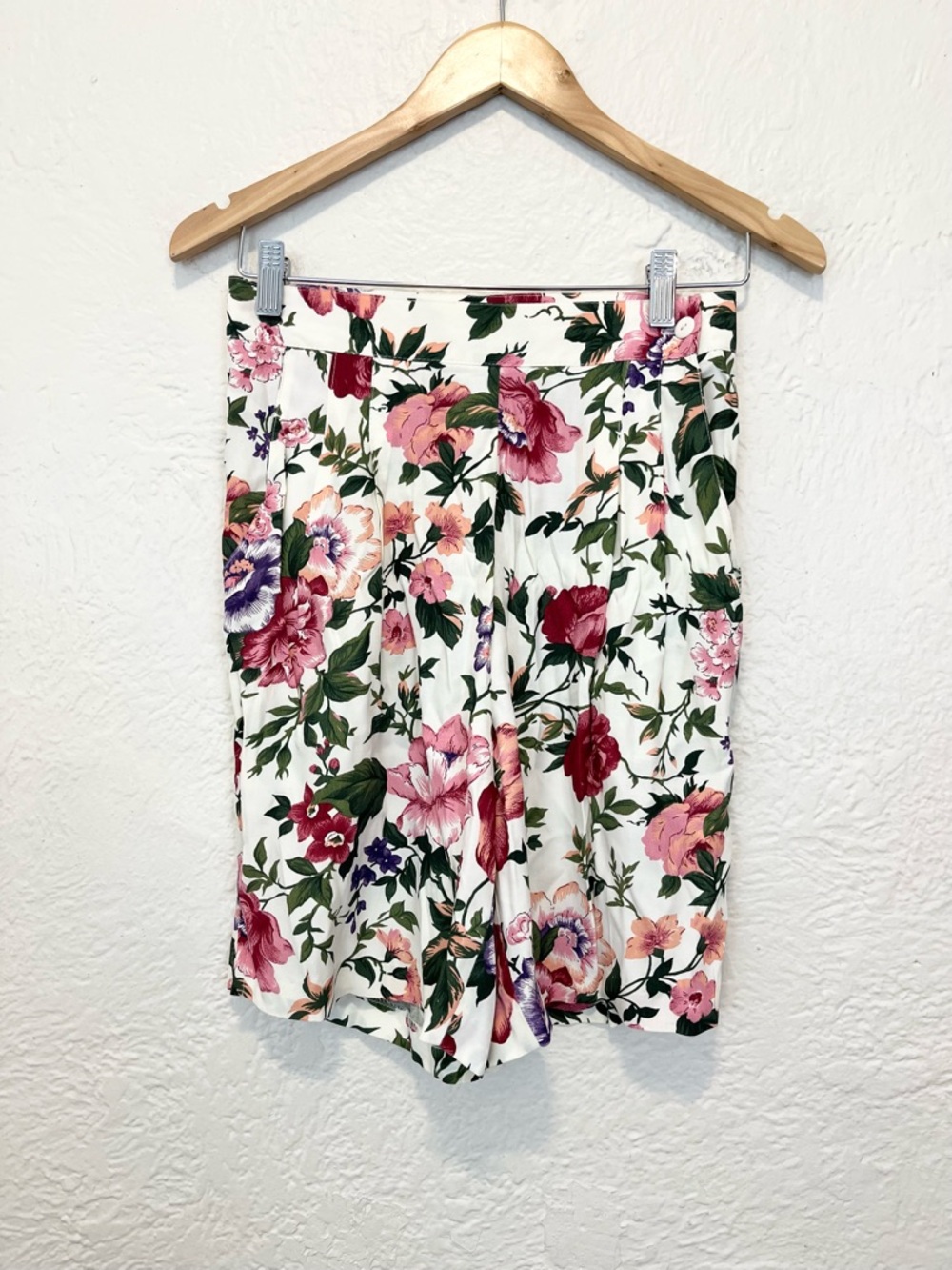 Vintage 90s Y2K Shorts Bermuda Pleated Cream Floral Cottagecore Coquette 5/6 XS